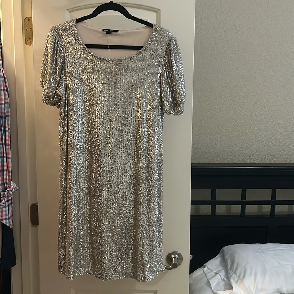 All sequin mini dress with little puff sleeves
